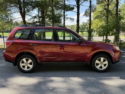 Used 2012 Subaru Forester 2.5X w/ Alloy Wheel Pkg AWD/4WD image 4