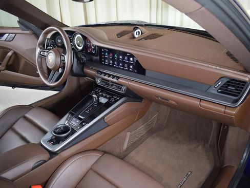 Used 2023 Porsche 911 Carrera S w/ Sport Package image 22