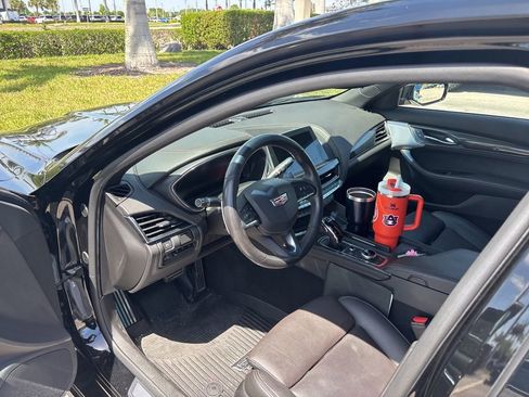 Used 2022 Cadillac CT5 V w/ Premium Package image 4