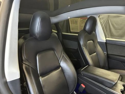 Used 2020 Tesla Model Y Long Range AWD/4WD image 16