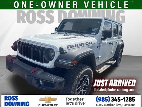 Used 2024 Jeep Wrangler Unlimited Rubicon w/ Convenience Group AWD/4WD image 1
