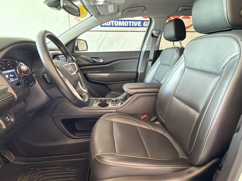 Used 2023 GMC Acadia SLT FWD image 15
