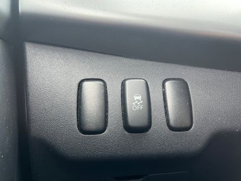Used 2011 Mitsubishi Lancer ES FWD image 16
