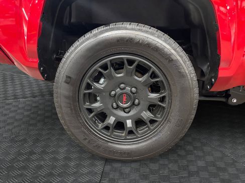 Used 2025 Toyota Tacoma SR5 w/ SR5 Upgrade Package image 14