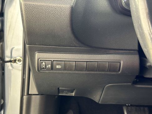 Used 2022 Toyota Corolla SE FWD image 27