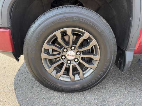 Used 2019 GMC Sierra 1500 AT4 w/ AT4 Premium Package AWD/4WD image 40