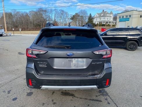 Used 2022 Subaru Outback Limited image 6