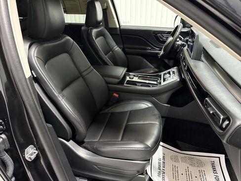 Used 2023 Lincoln Aviator AWD image 29