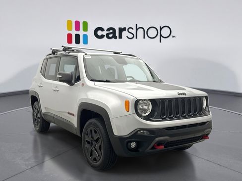 Used 2018 Jeep Renegade Trailhawk w/ Cold Weather Group II image 7