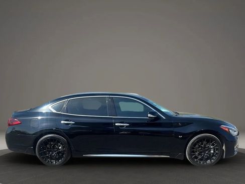 Used 2017 INFINITI Q70 L 3.7 image 31