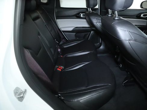 Used 2025 Jeep Compass Limited AWD/4WD image 32