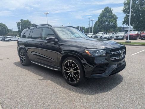 Used 2023 Mercedes-Benz GLS 450 4MATIC image 9