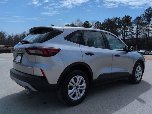 Certified 2023 Ford Escape Base image 4