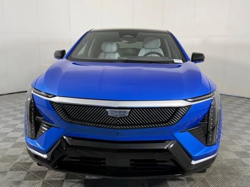 New 2026 Cadillac Optiq Luxury 2 AWD/4WD image 10