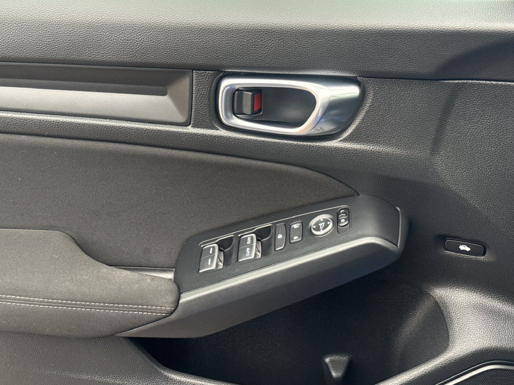 Used 2024 Honda Civic Sport image 29