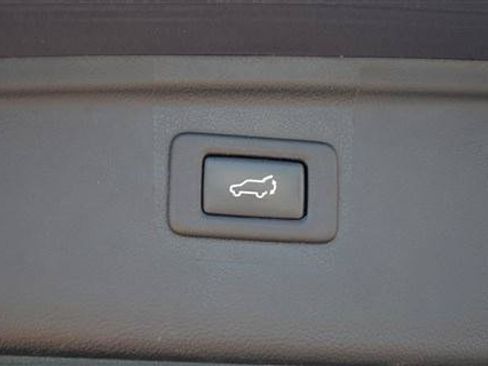Used 2016 Subaru Outback 2.5i Limited AWD/4WD image 22