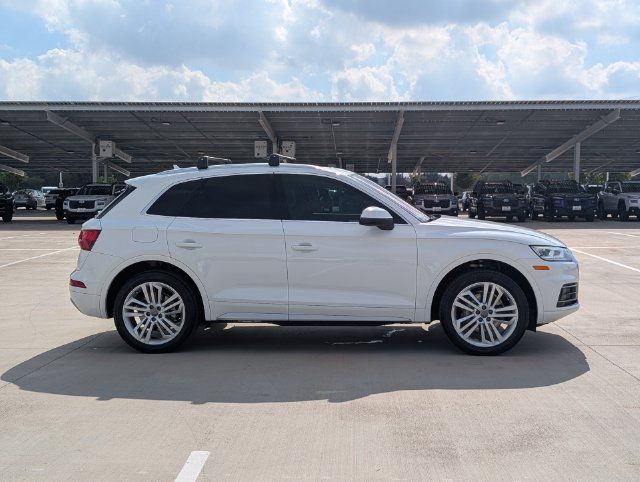 Used 2018 Audi Q5 2.0T Premium Plus w/ Premium Plus Package AWD/4WD image 6
