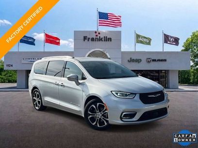 Used 2024 Chrysler Pacifica Pinnacle