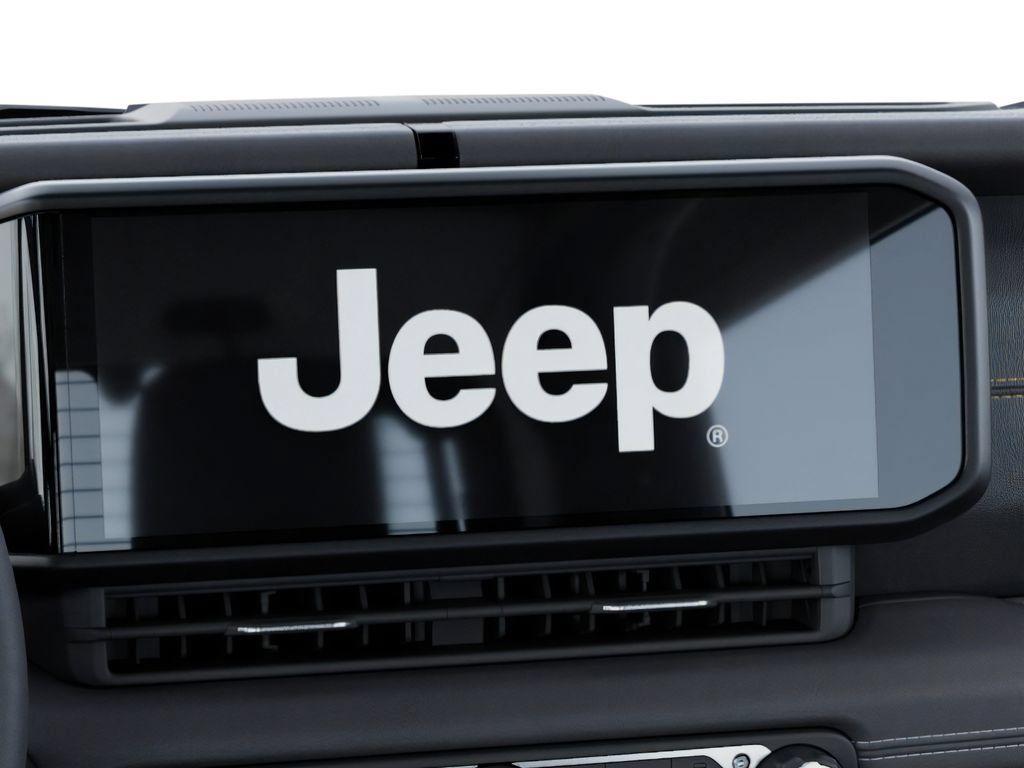 New 2025 Jeep Wrangler Unlimited Sahara AWD/4WD image 18