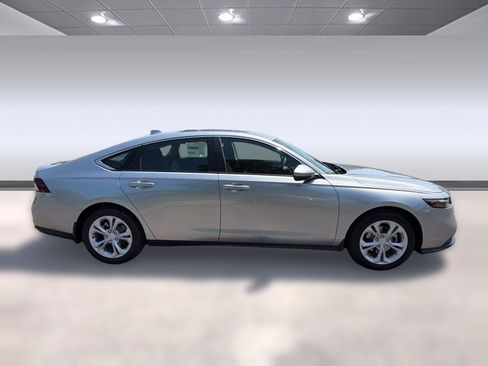 New 2026 Honda Accord LX image 8