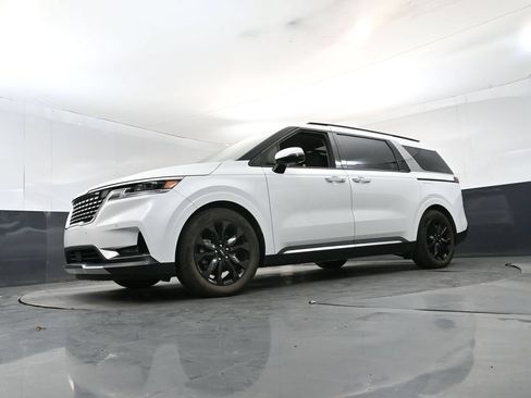 Used 2024 Kia Carnival SX Prestige FWD image 20