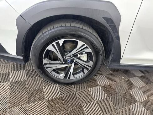 Used 2025 Subaru Crosstrek 2.5i Premium AWD/4WD image 31