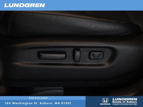 Used 2025 Honda Ridgeline TrailSport image 14