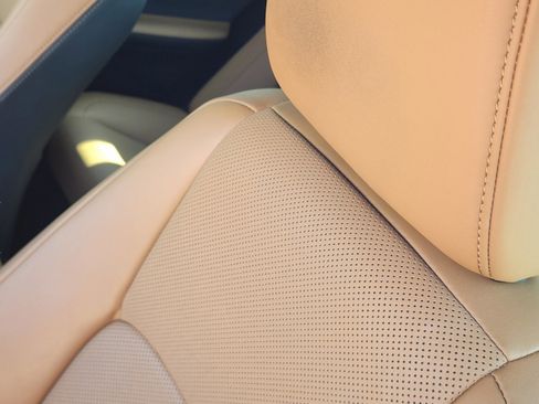 Used 2024 Lexus IS 300 F Sport RWD image 7