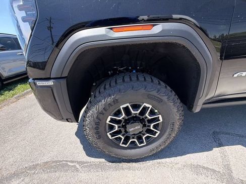 New 2026 GMC Sierra 2500 AT4X AWD/4WD image 10