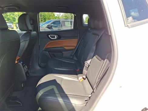 New 2025 Jeep Compass Limited w/ Elite Group image 6