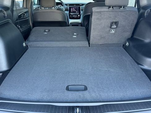 New 2025 Jeep Grand Cherokee Laredo X image 16