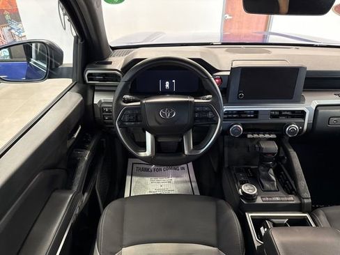 Used 2024 Toyota Tacoma TRD Sport image 38