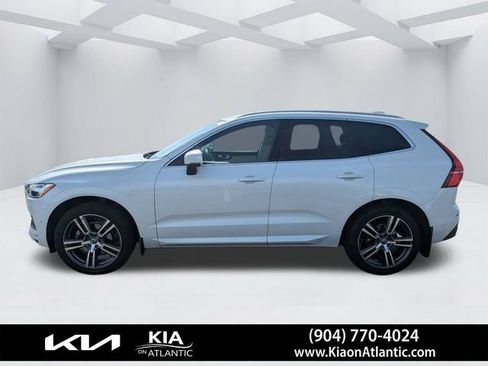 Used 2019 Volvo XC60 T5 Momentum w/ Multimedia Package AWD/4WD image 6