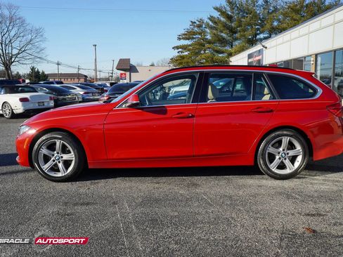 Used 2017 BMW 330i xDrive 330i xDrive Sport Wagon 4D image 4