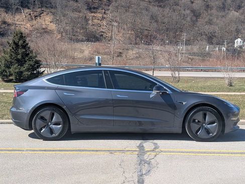 Used 2019 Tesla Model 3 Long Range image 4