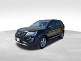 Used 2017 Ford Explorer XLT w/ Equipment Group 202A image 3