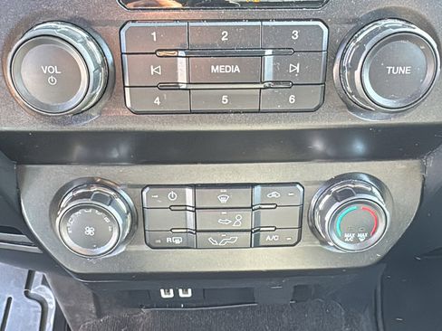 Used 2019 Ford F150 XL w/ Equipment Group 101A Mid image 17