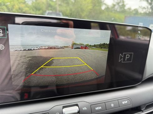 New 2025 Kia K4 LXS image 24