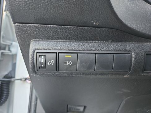 Used 2021 Toyota Corolla SE w/ Carpet Mat Package (TMS) image 24