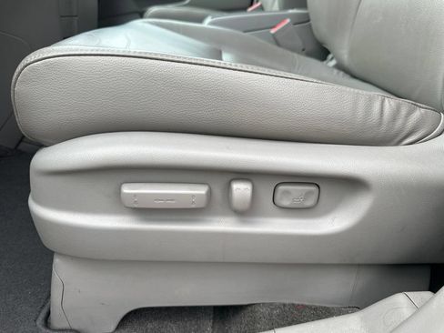 Used 2012 Honda Odyssey EX-L image 18