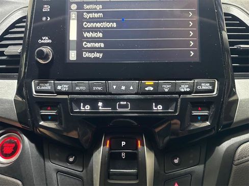 Used 2018 Honda Odyssey EX-L image 40