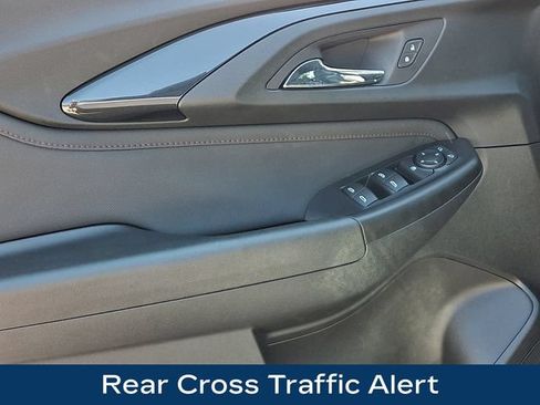 Used 2021 Chevrolet TrailBlazer RS w/ Convenience Package AWD/4WD image 22