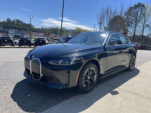 Used 2026 BMW i4 eDrive40 w/ Premium Package image 4