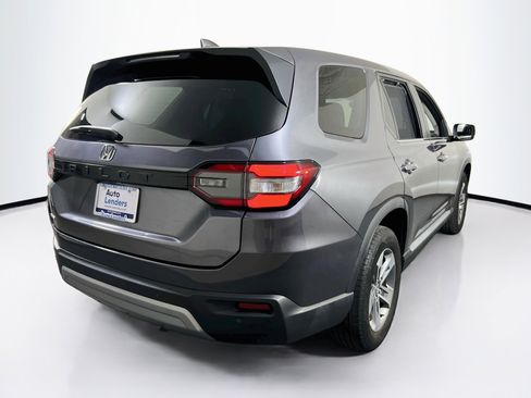 Used 2023 Honda Pilot EX-L image 5