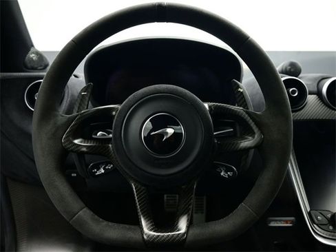 Used 2020 McLaren 600LT Spider image 10