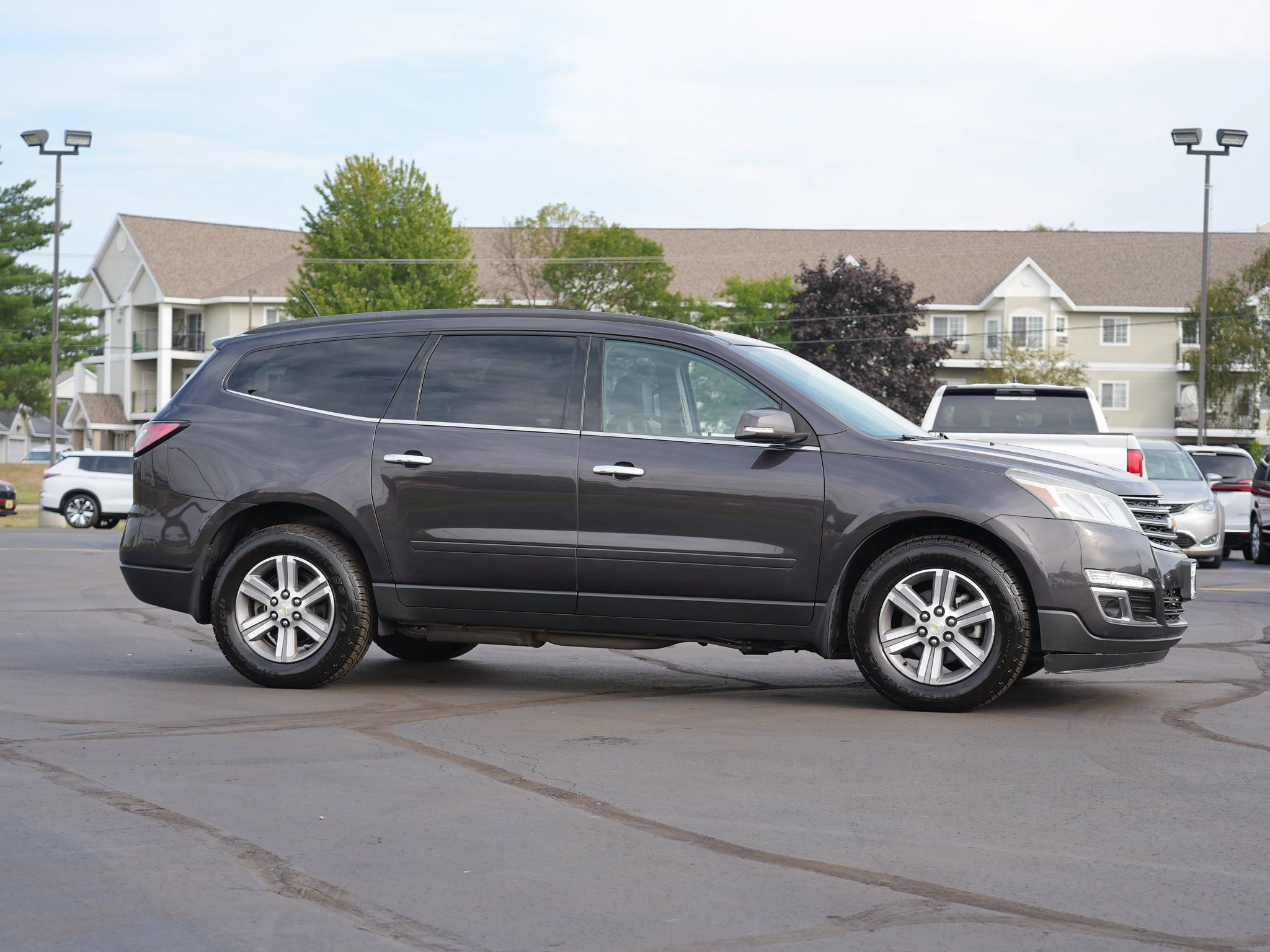 Used 2016 Chevrolet Traverse LT AWD/4WD image 2