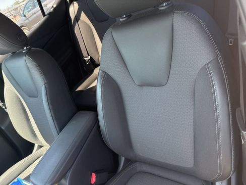 Used 2024 Buick Encore GX Preferred FWD image 14
