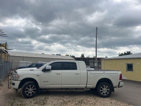 Used 2024 RAM 3500 Limited AWD/4WD image 1