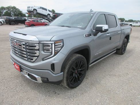 New 2026 GMC Sierra 1500 Denali AWD/4WD image 12