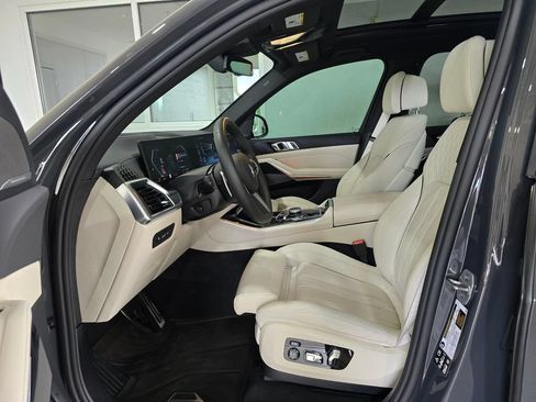 Used 2026 BMW X5 xDrive40i w/ M Sport Package AWD/4WD image 21